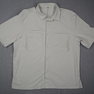 Lululemon Mens Short Sleeve Button Down Shirt Beige Utility Pockets Large